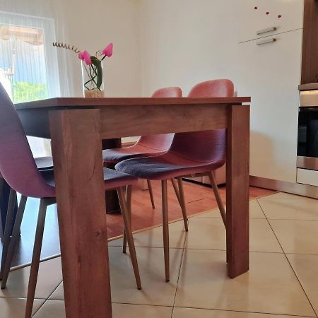 Apartment Nora Near The Beach PUY 외부 사진