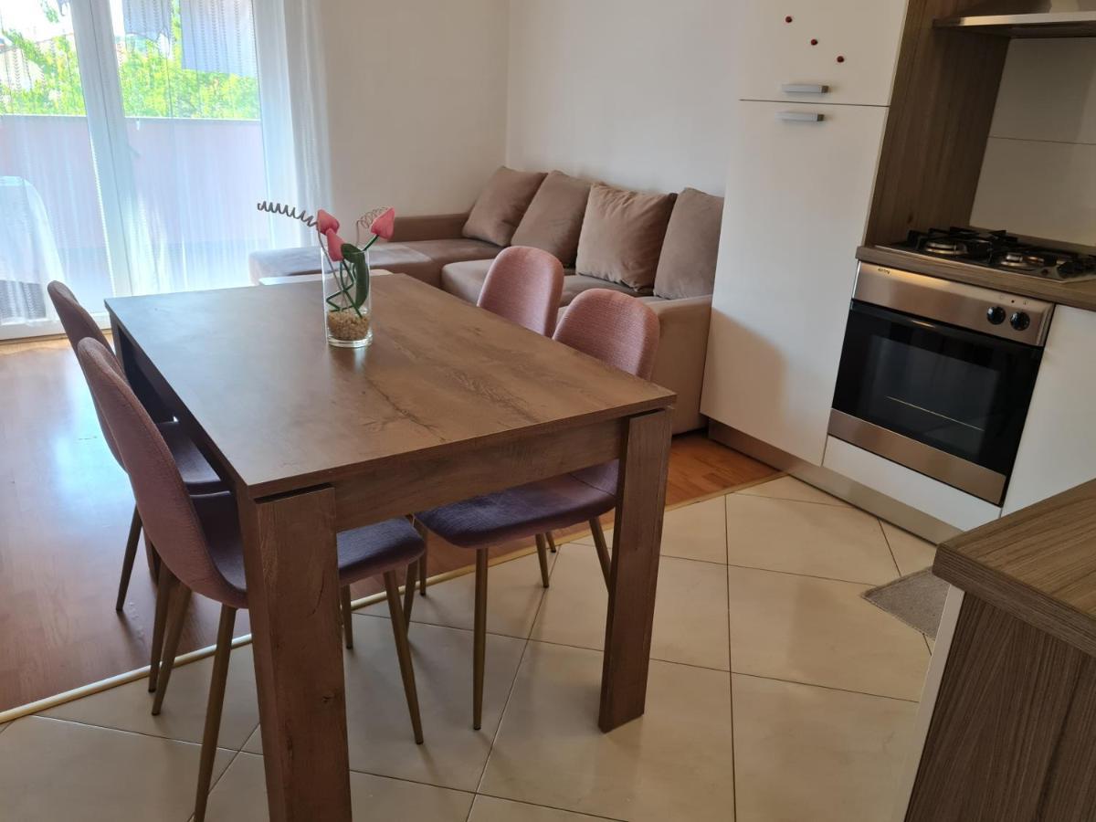 Apartment Nora Near The Beach PUY 외부 사진